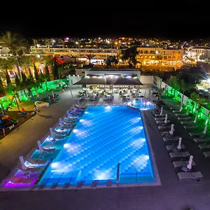 nicholas-color.hotelsatayianapa.com/