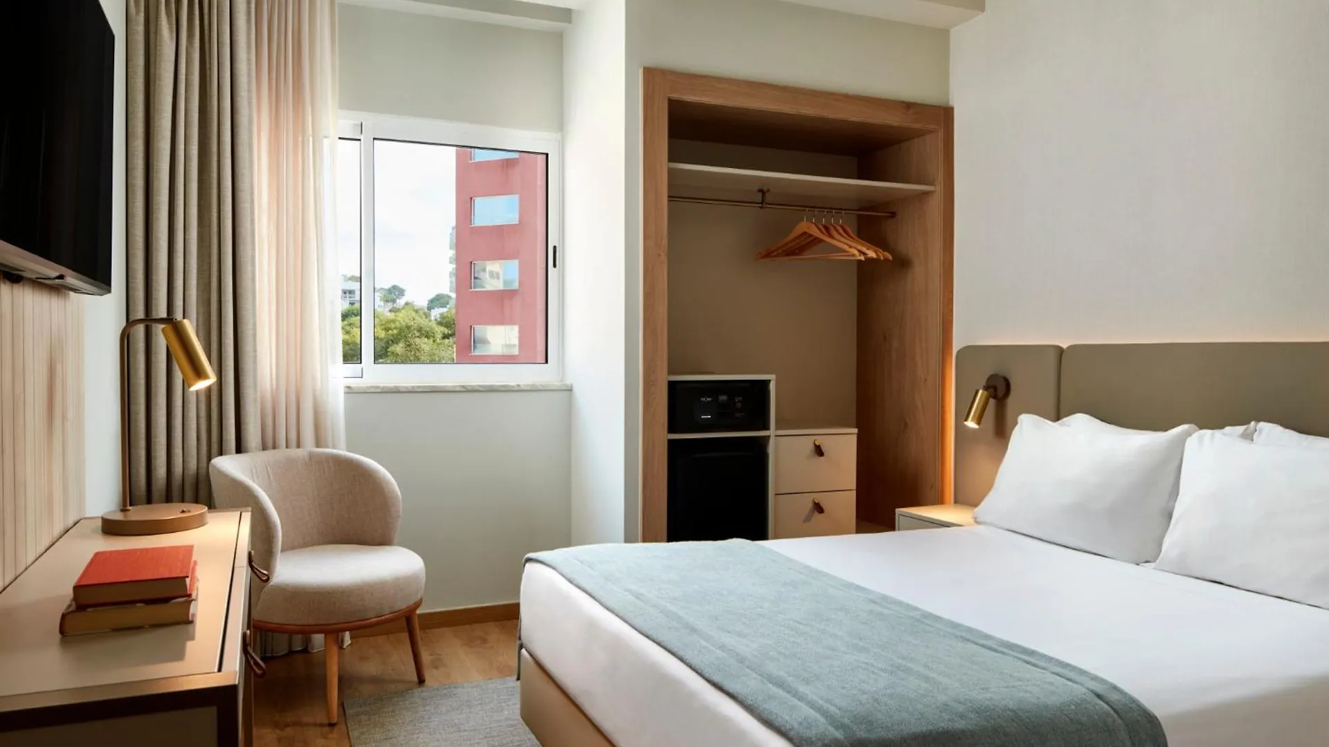 Dom Jose Beach Hotel Quarteira